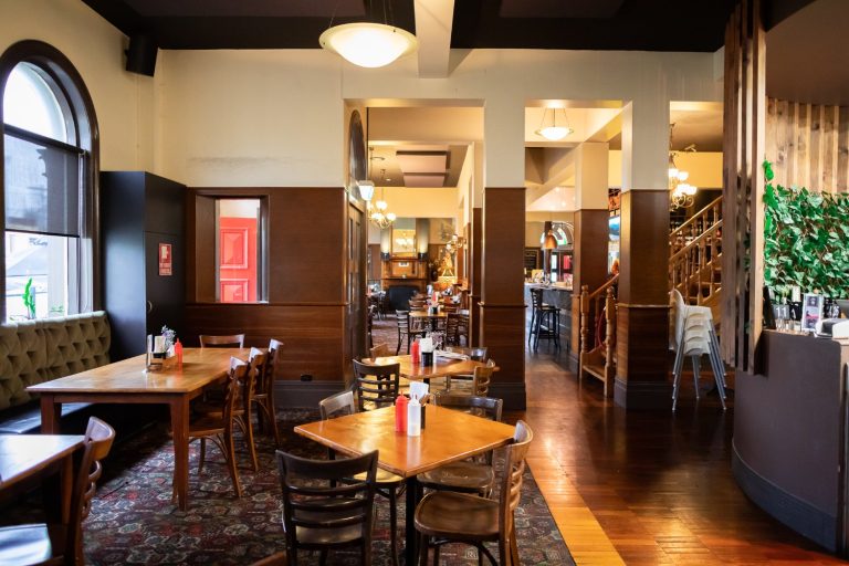 doutta galla hotel flemington 32 768x512